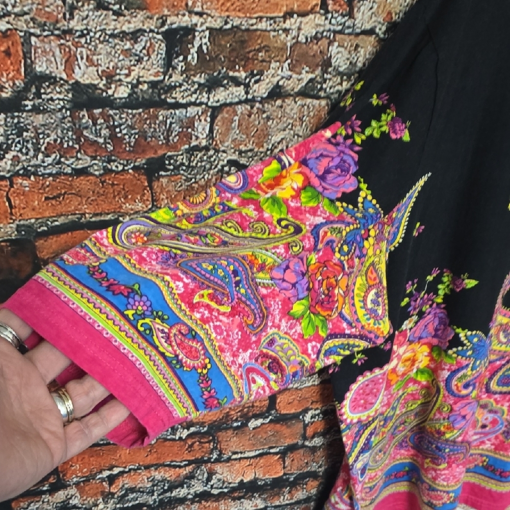Floral Paisley Women's Top - Picture 4 of 9